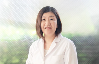 及川明奈先生